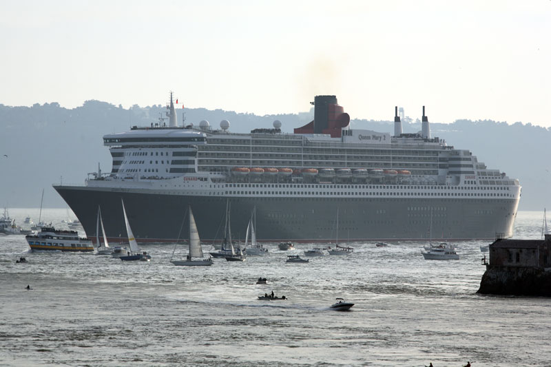 IMAGE: http://www.firemaplephotography.com/offsitephotos/IMG_2296.jpg